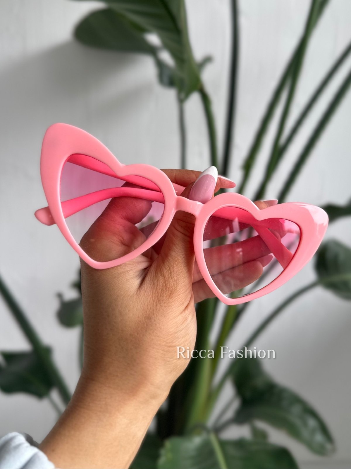 Okulary przeciwsłoneczne RETRO VIBE, pink hearts