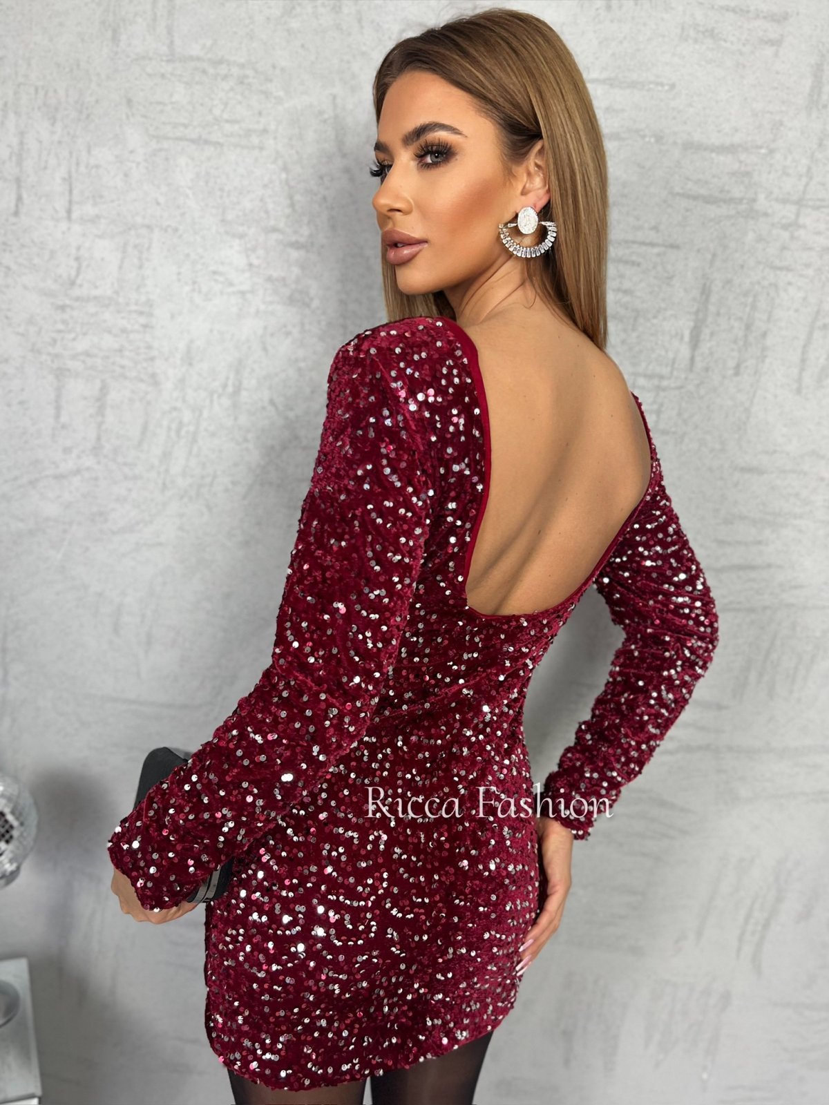 Sukienka cekinowa JOYS, bordo