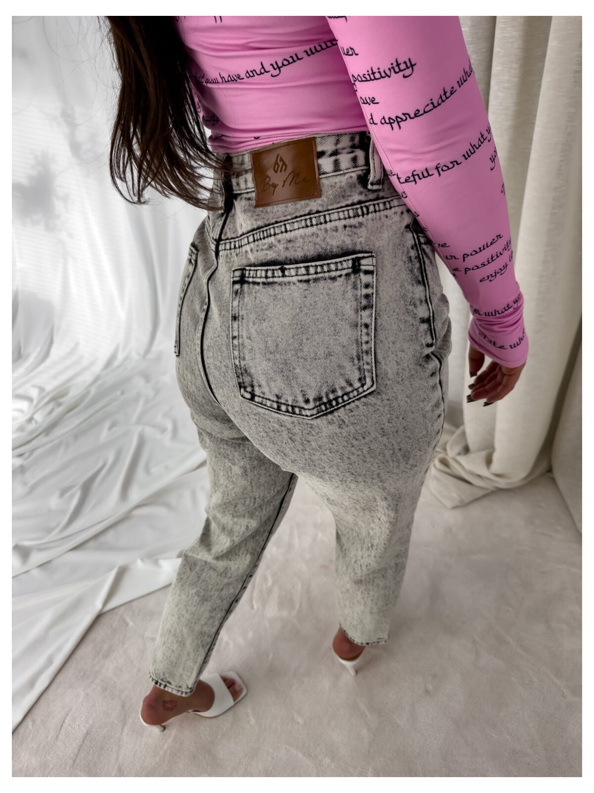 Spodnie mom fit DEK, szare