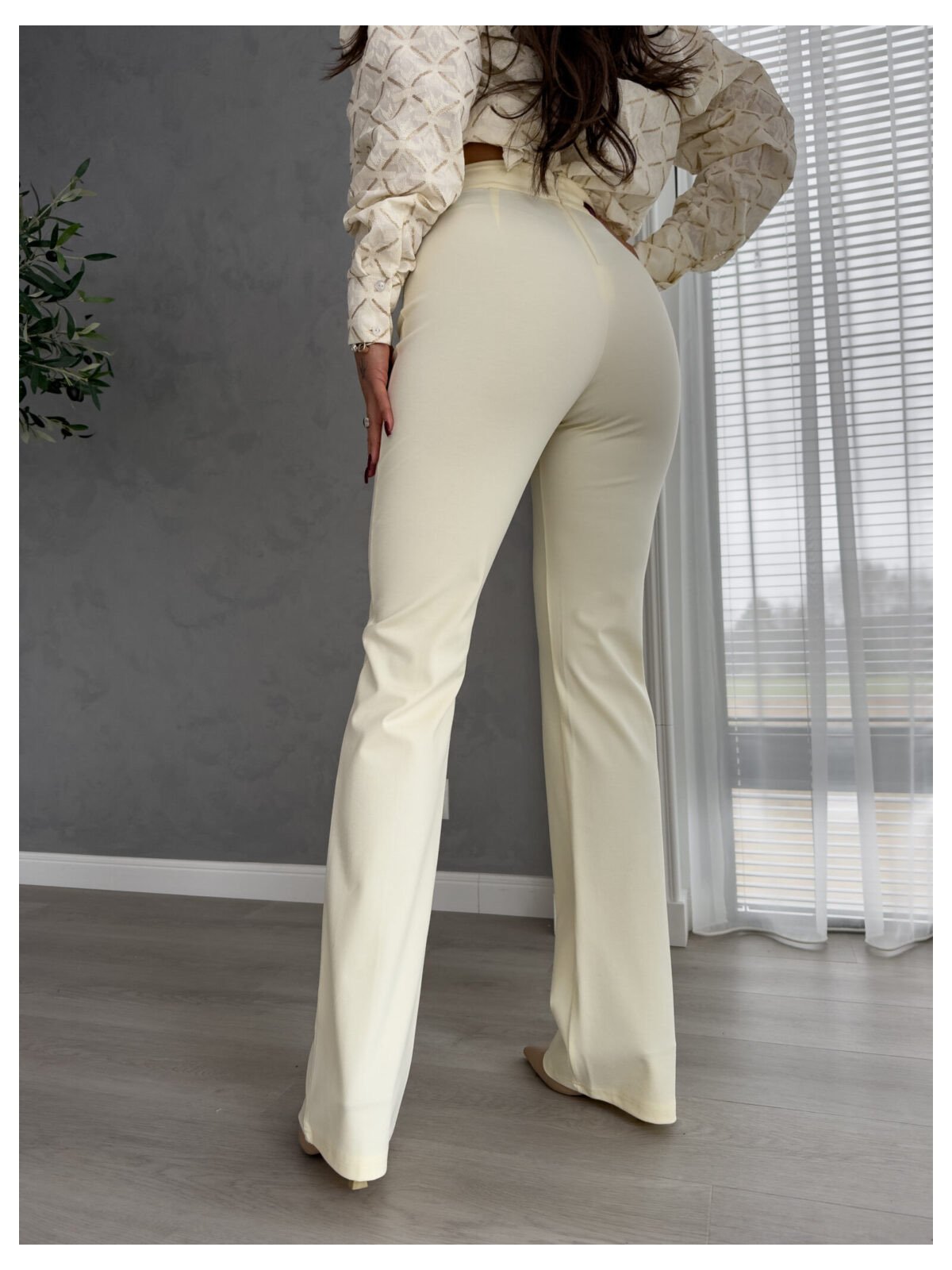 Spodnie dzwony TAMI, waniliowe