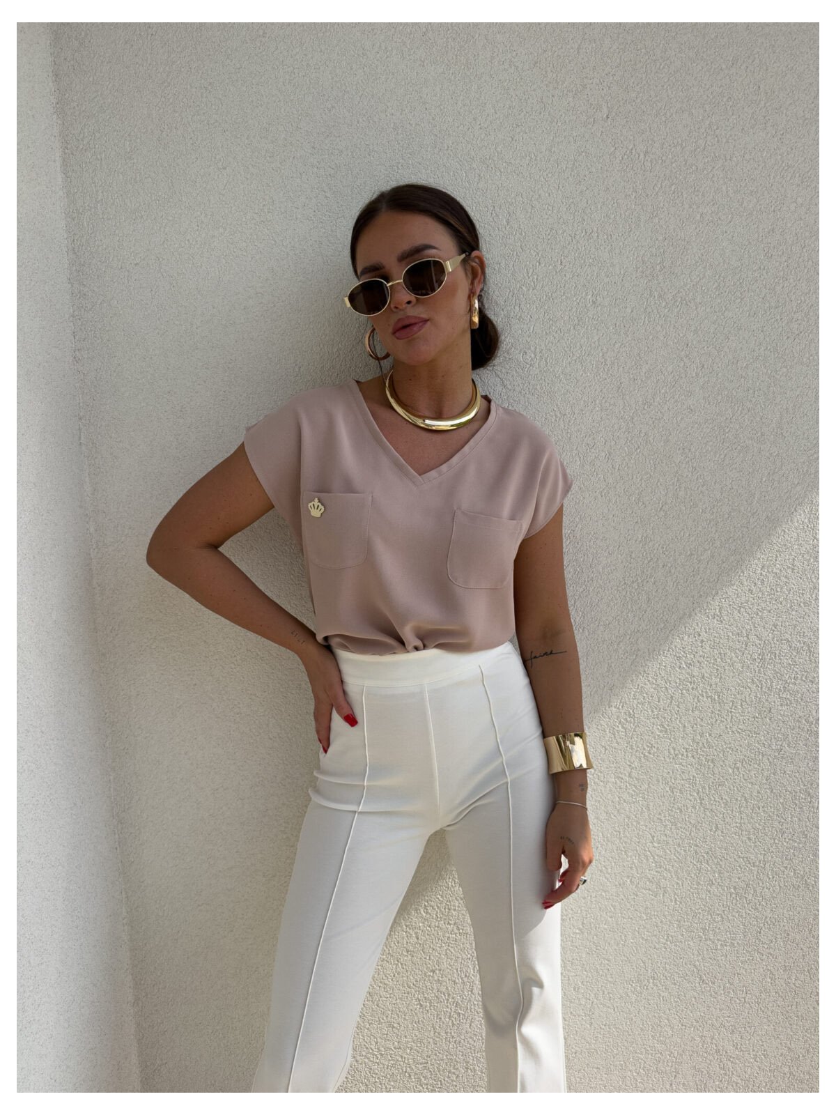 Bluzka KIESZONKI, ciemny beż