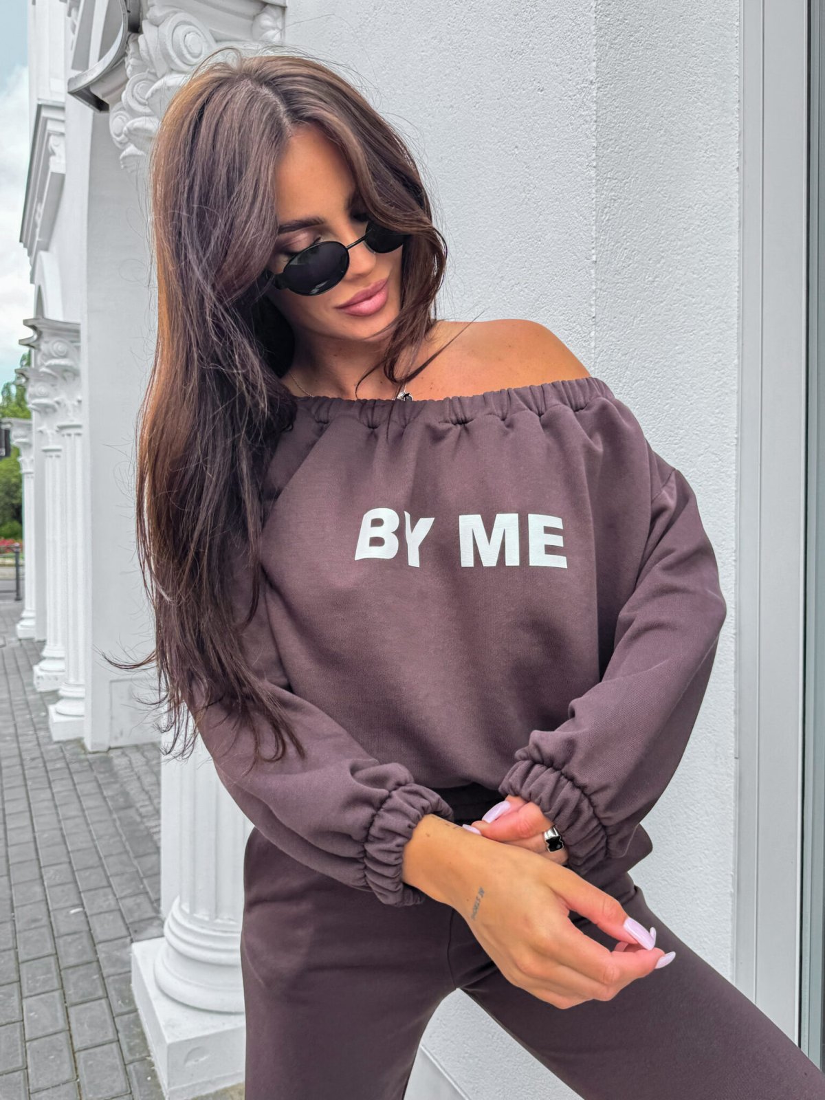 Bluza dresowa UNDER, czekolada