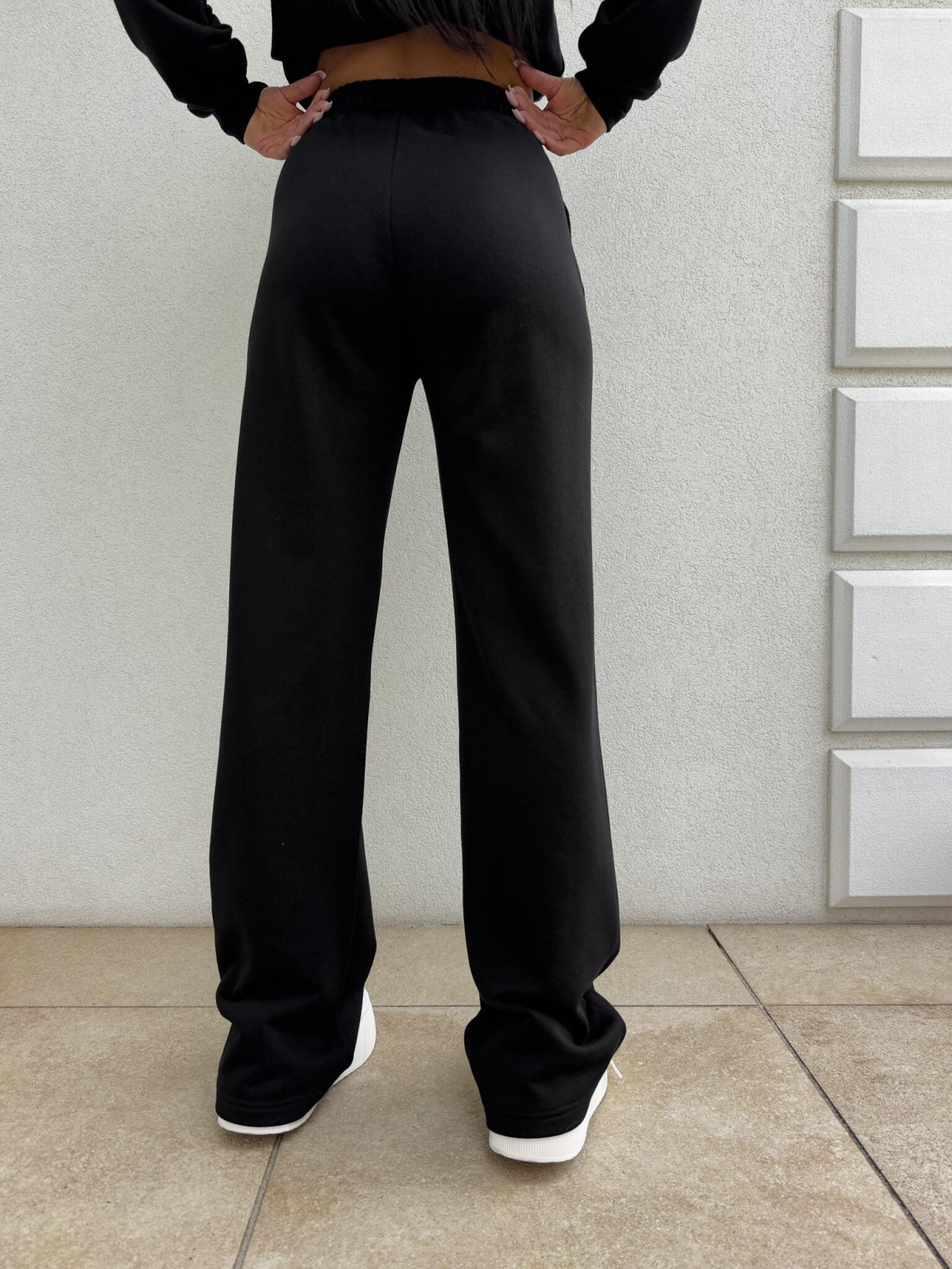 Spodnie dresowe SEVEN, czarne