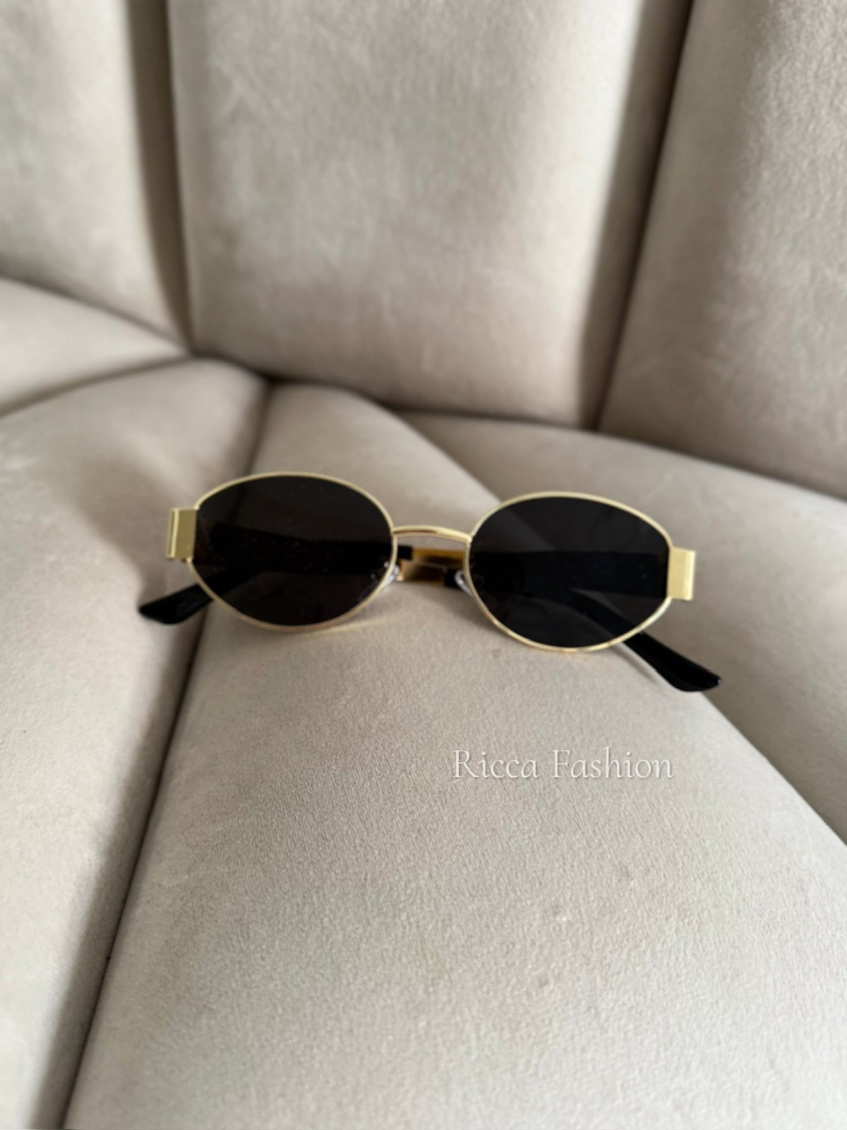 Okulary przeciwsłoneczne ESSENCE, black