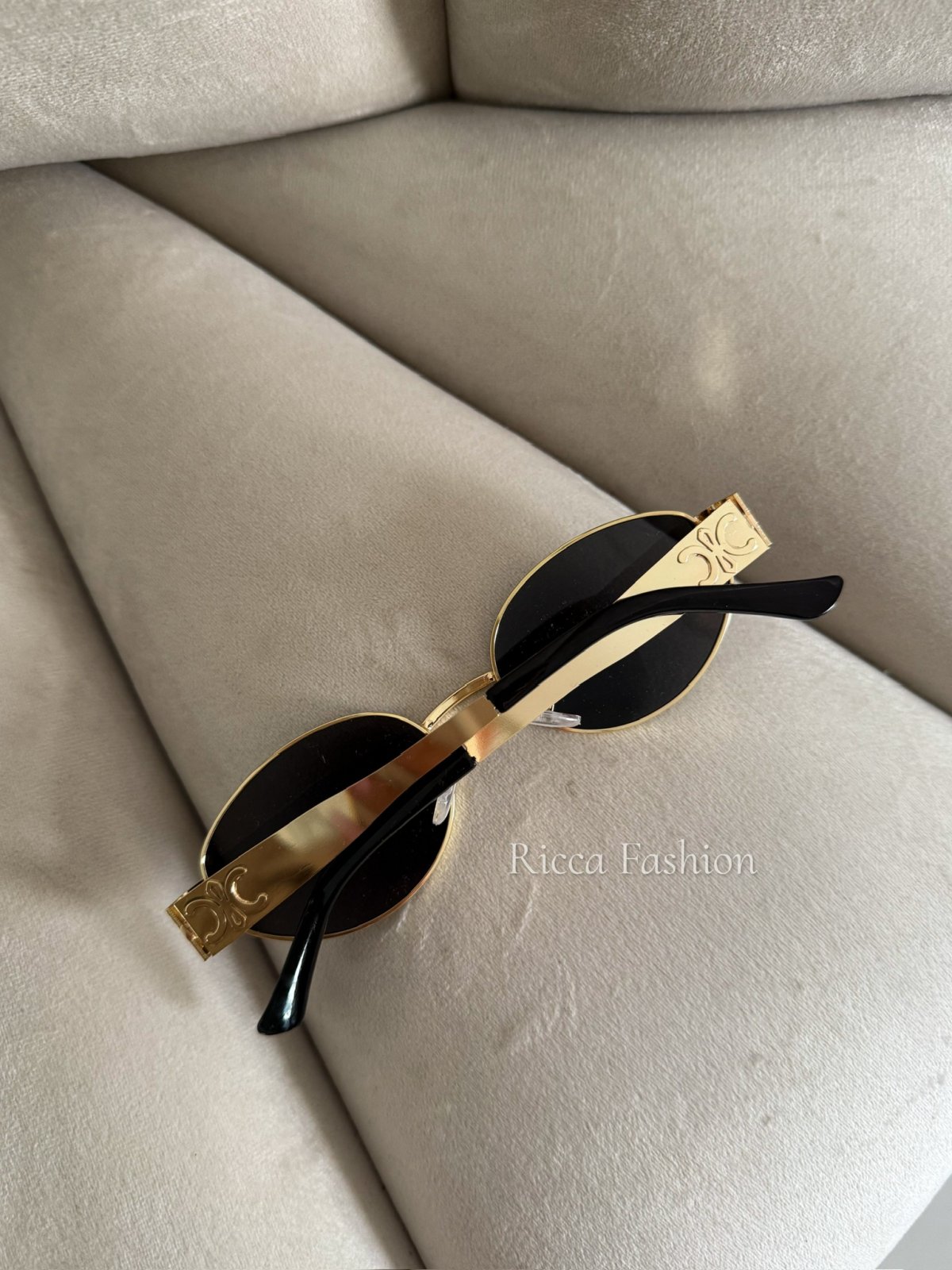 Okulary przeciwsłoneczne ESSENCE, black