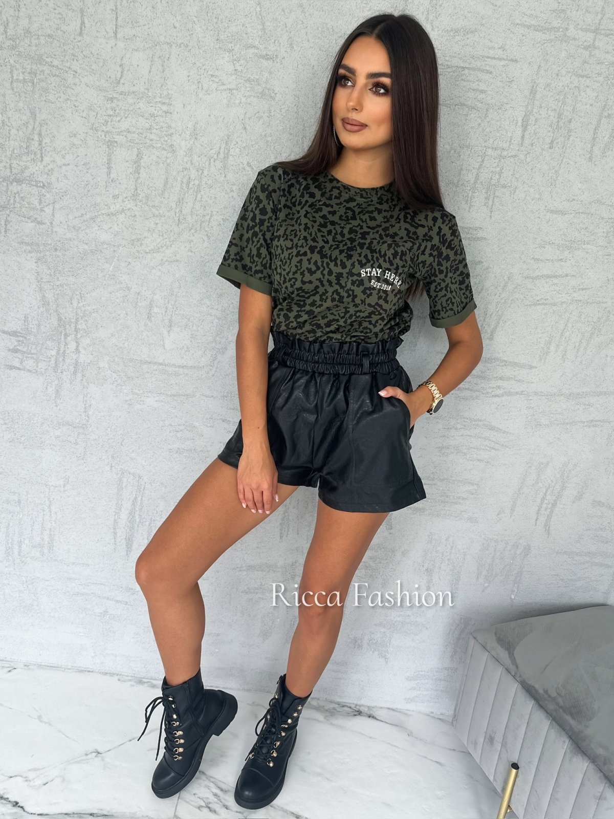 T-shirt STAY HERE, khaki