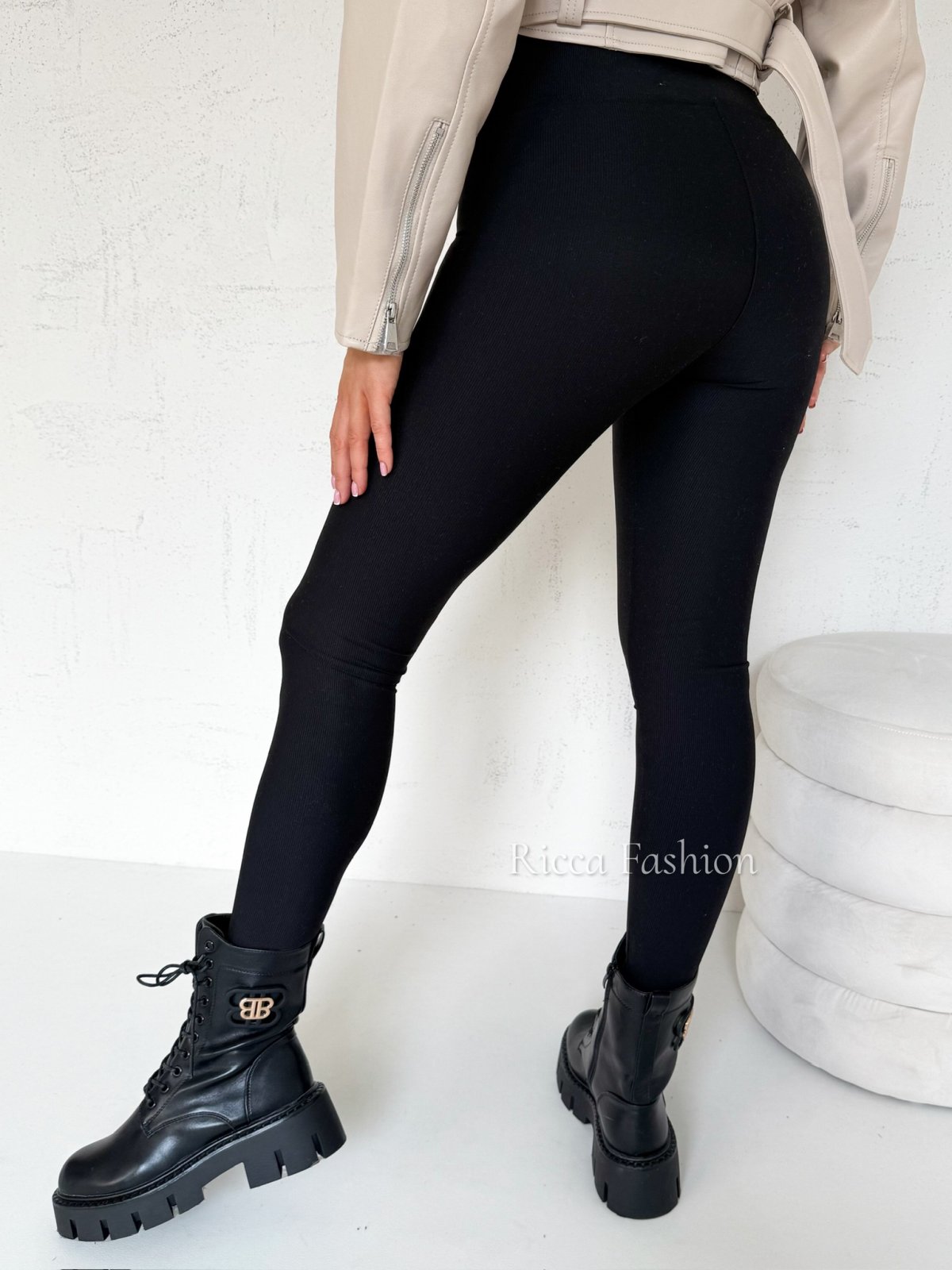 Legginsy prążkowane LOOP, black