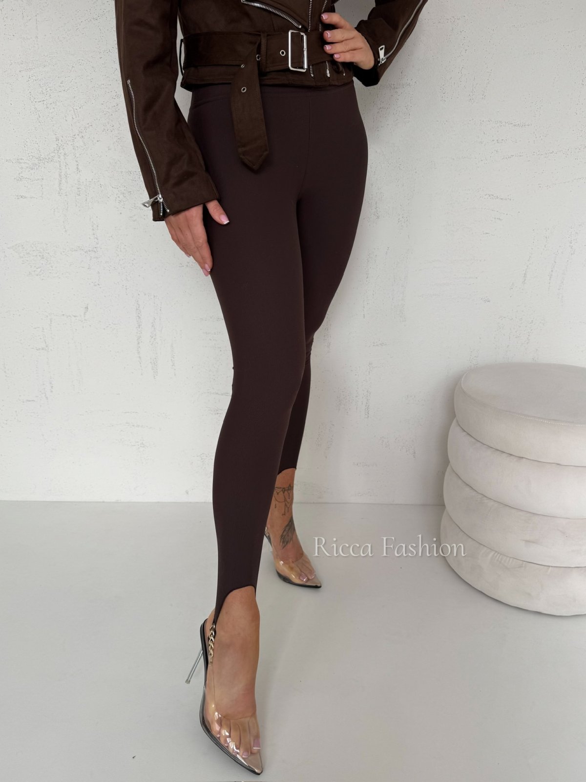 Legginsy prążkowane z zapiętkami NOXI, chocolate