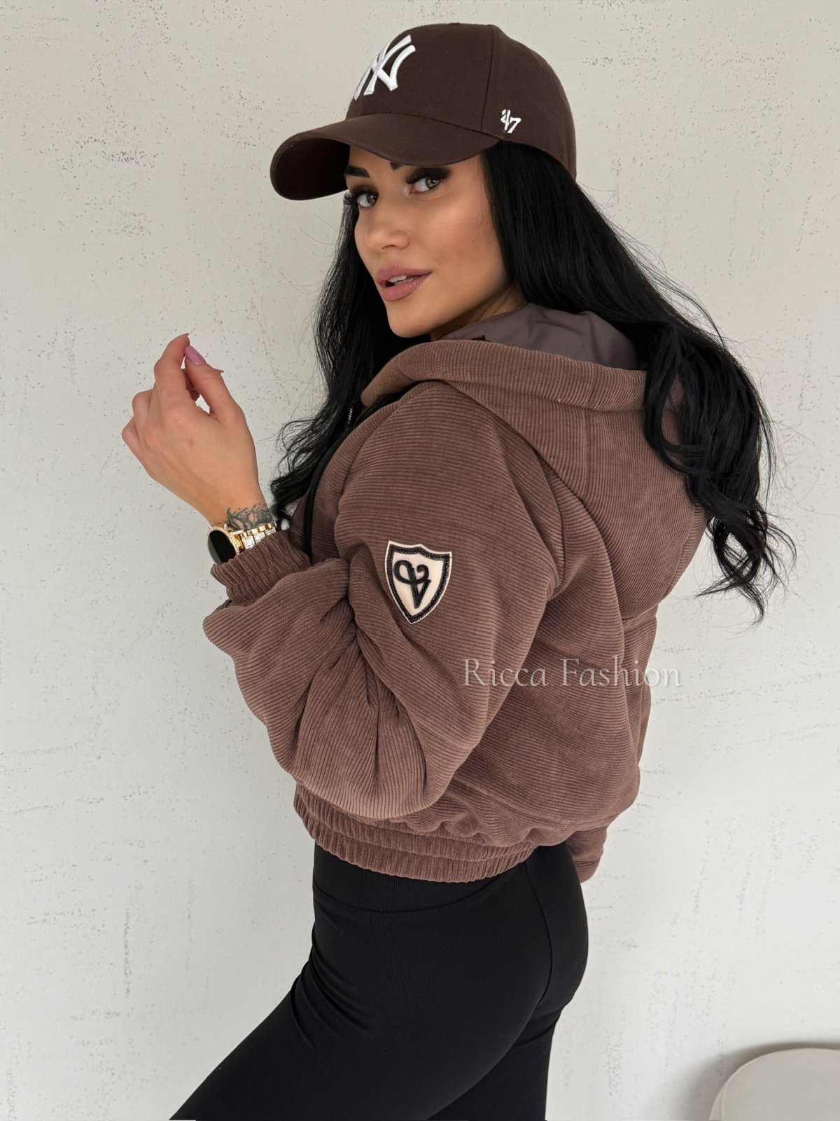 Kurtka sztruksowa LORETTE, milk chocolate