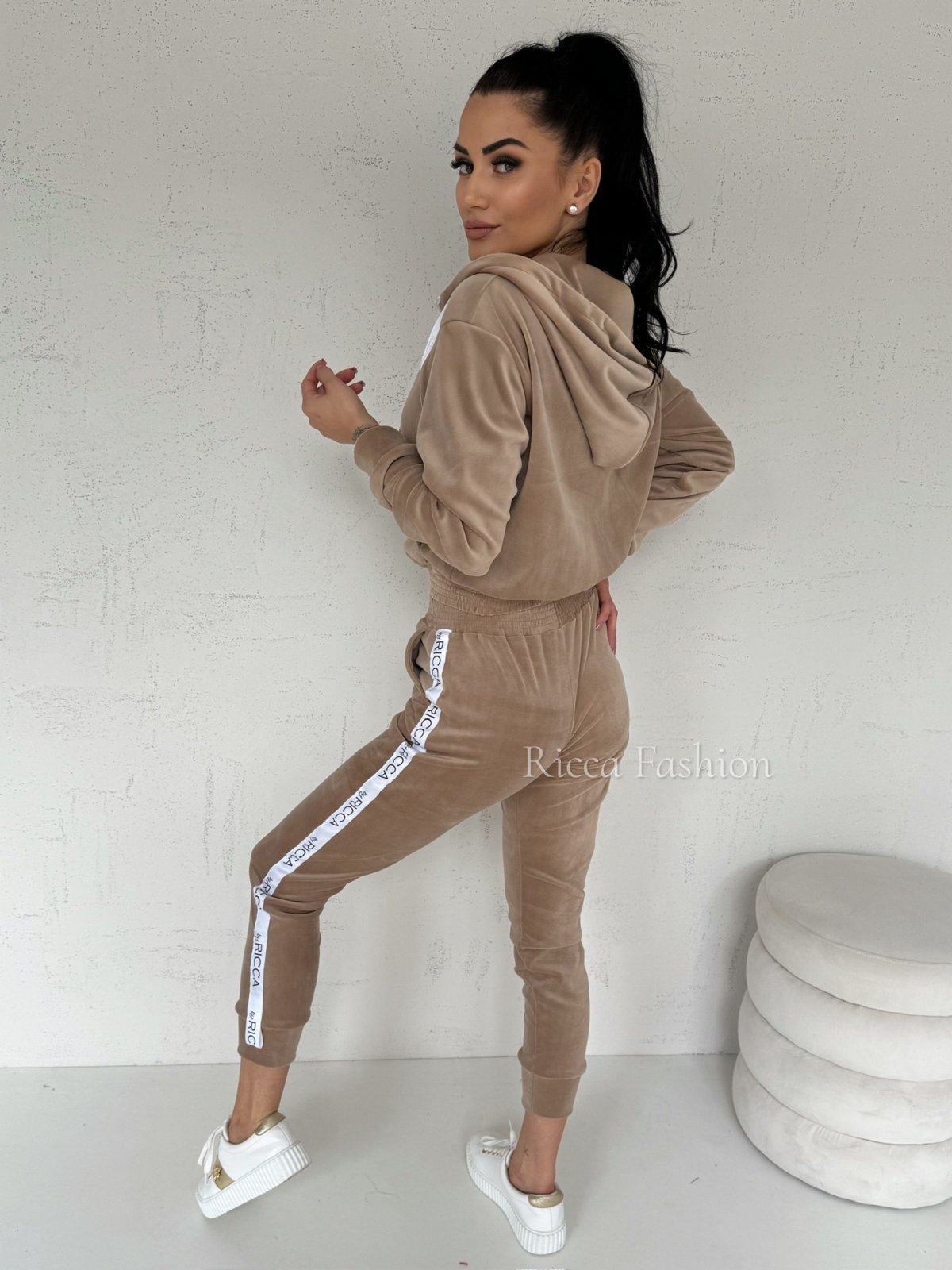 Komplet welurowy ANGEL by Ricca, light carmel