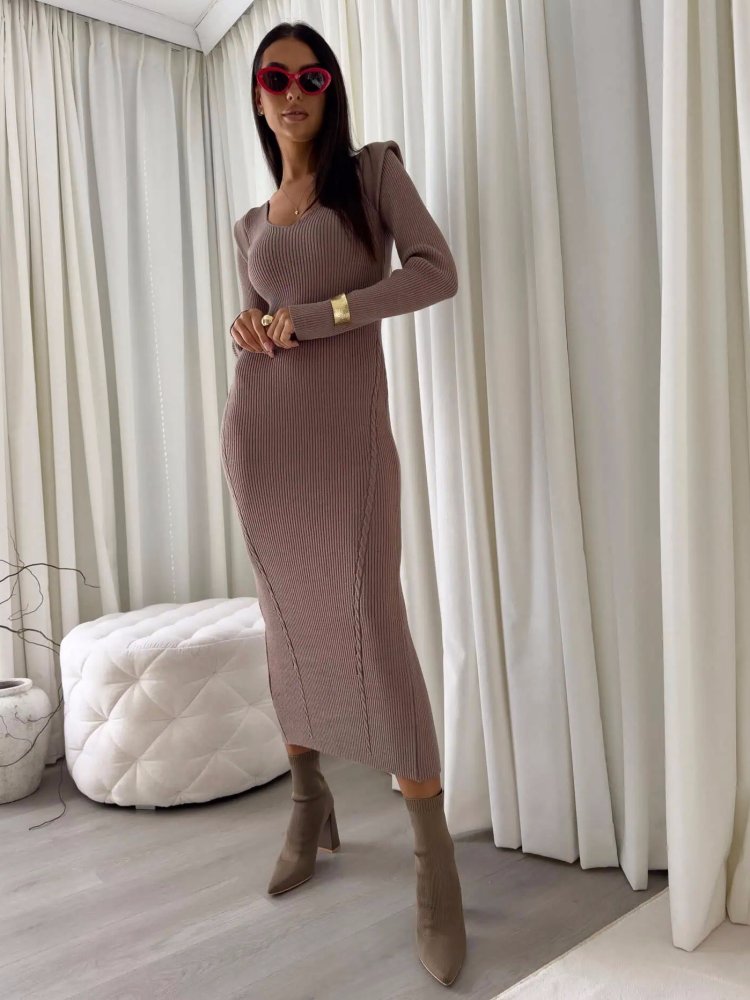 Sukienka z kaszmirem...