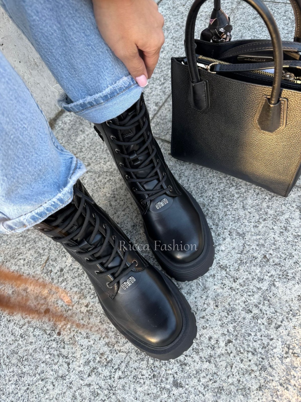 Botki/workery MORE, black