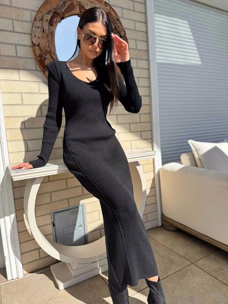 Sukienka z kaszmirem...