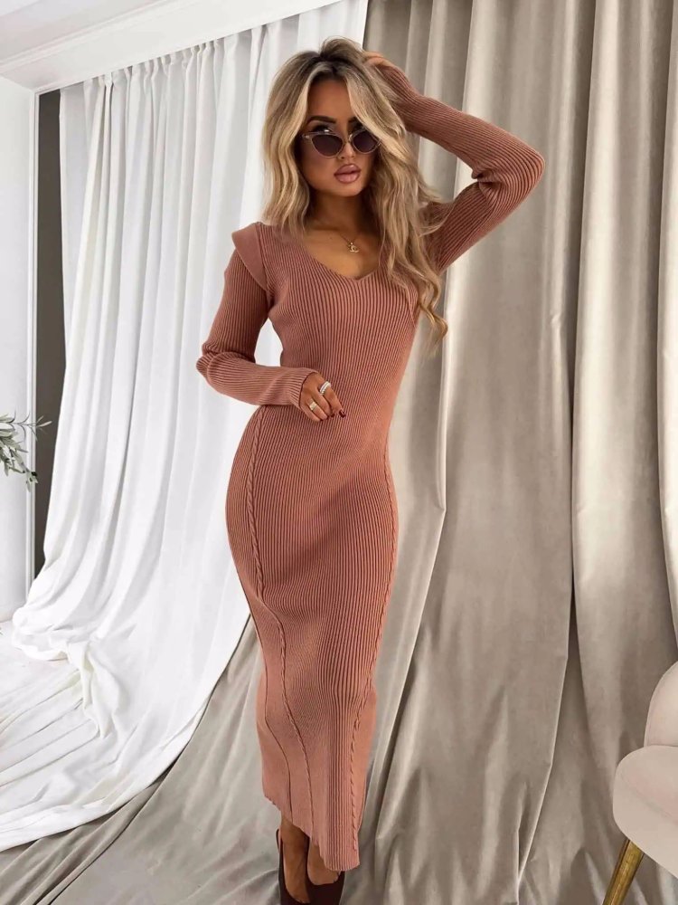 Sukienka z kaszmirem...