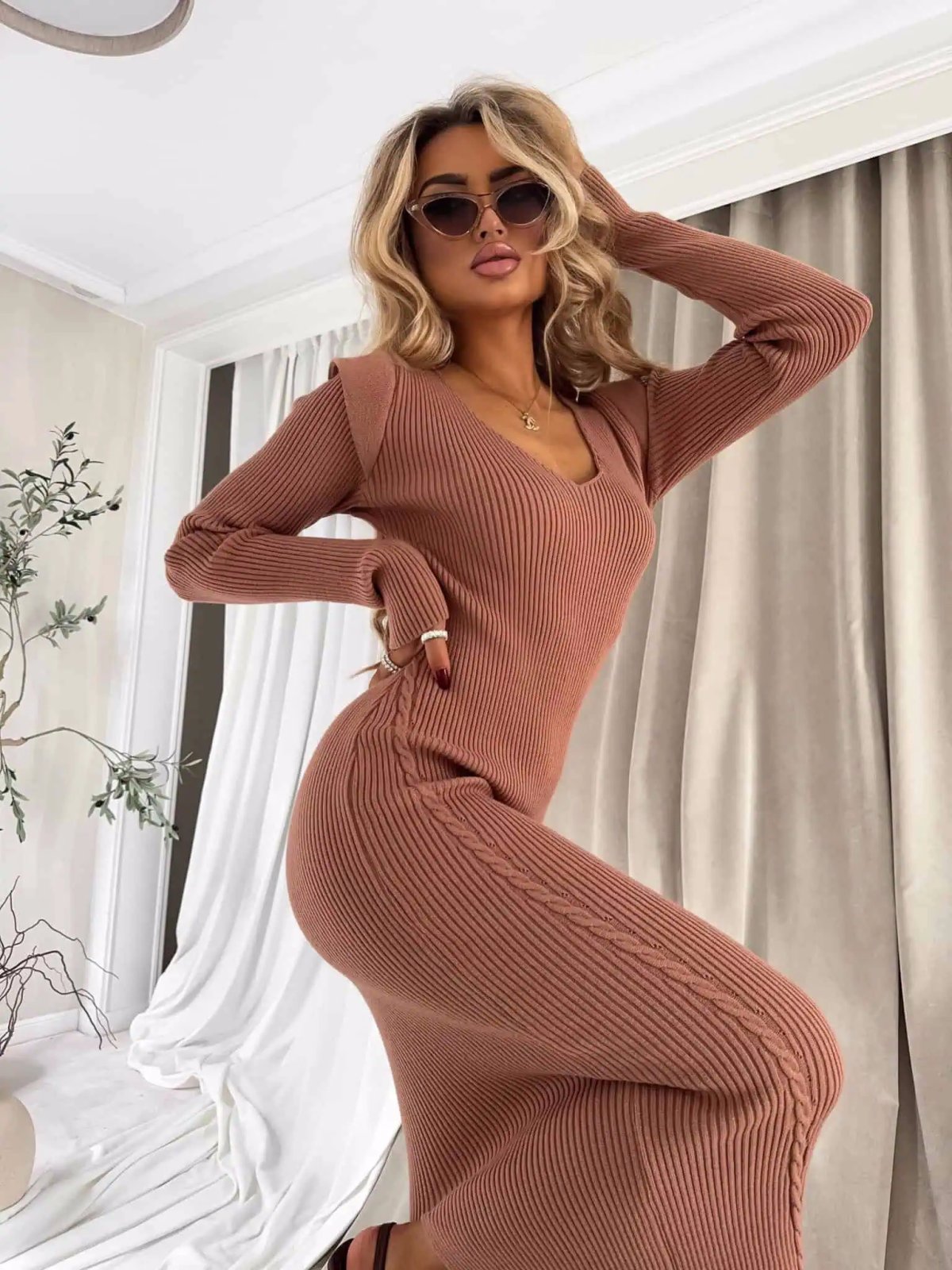 Sukienka z kaszmirem LORDIS, karmel