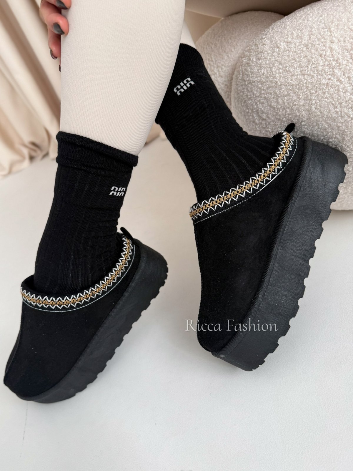 Skarpetki MINKY, black