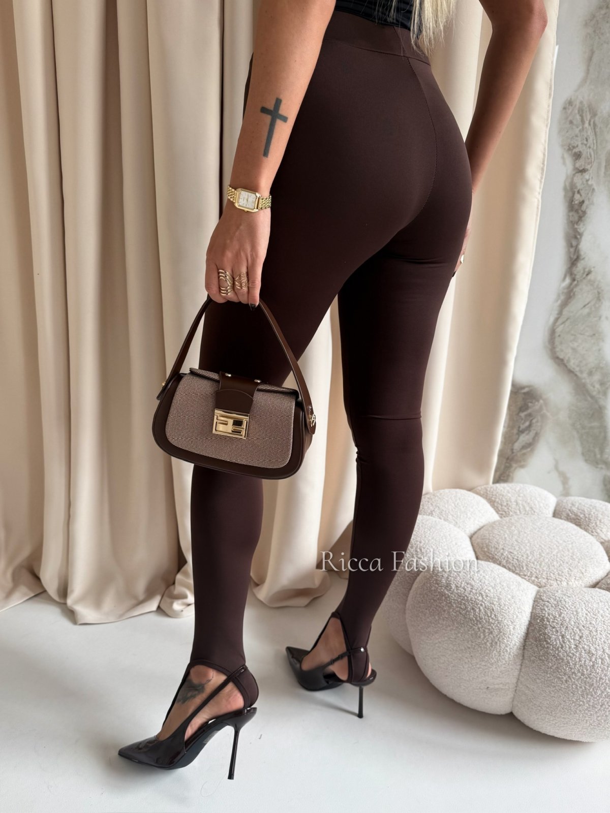 Legginsy z zapiętkami japonki AMNEZI, chocolate