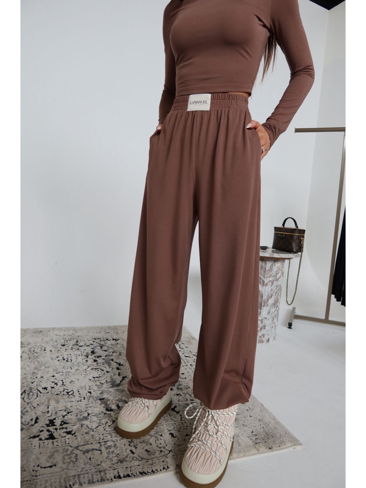 Spodnie BALANCE, czekolada