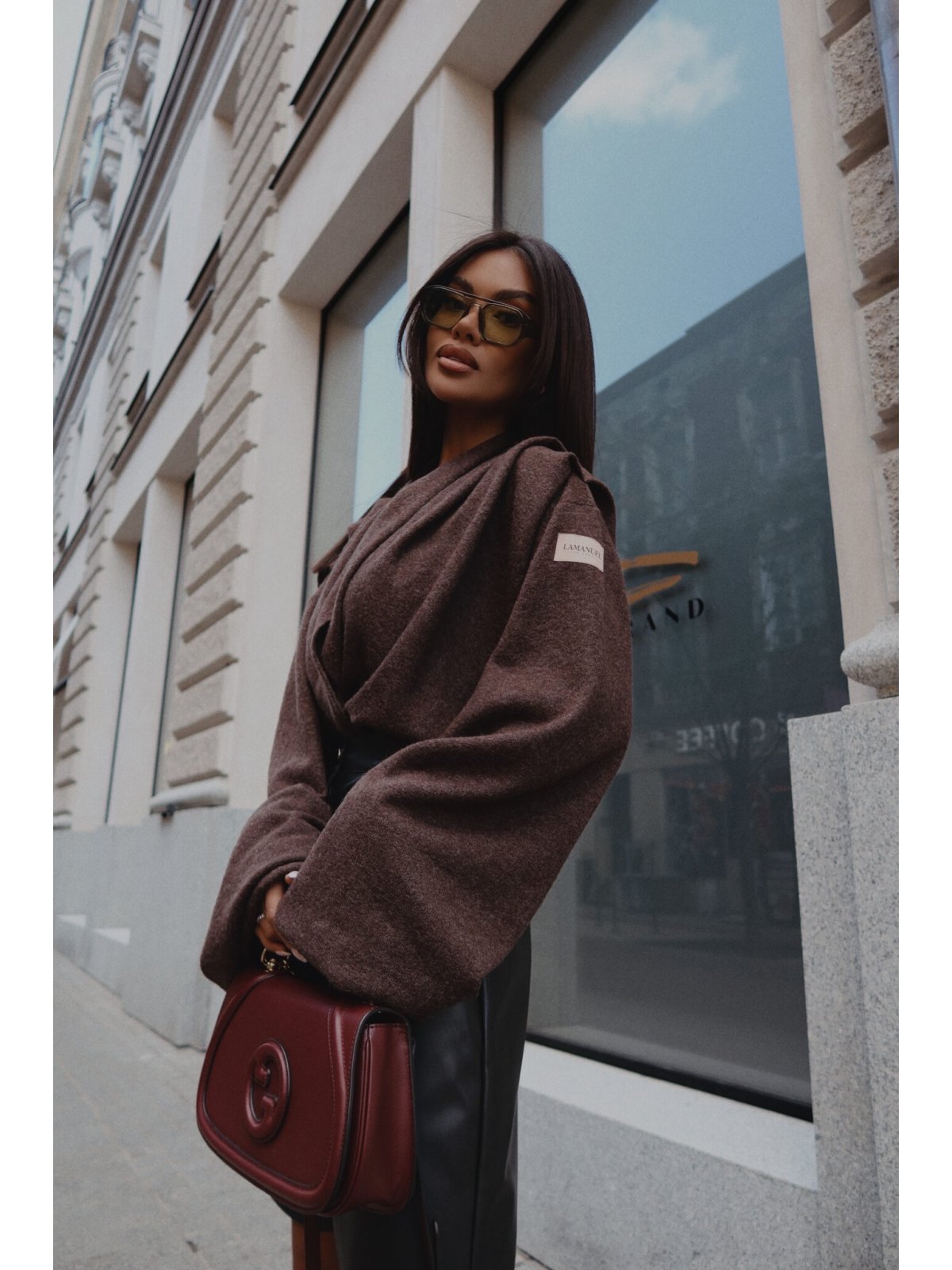 Sweter TELL HER, czekolada