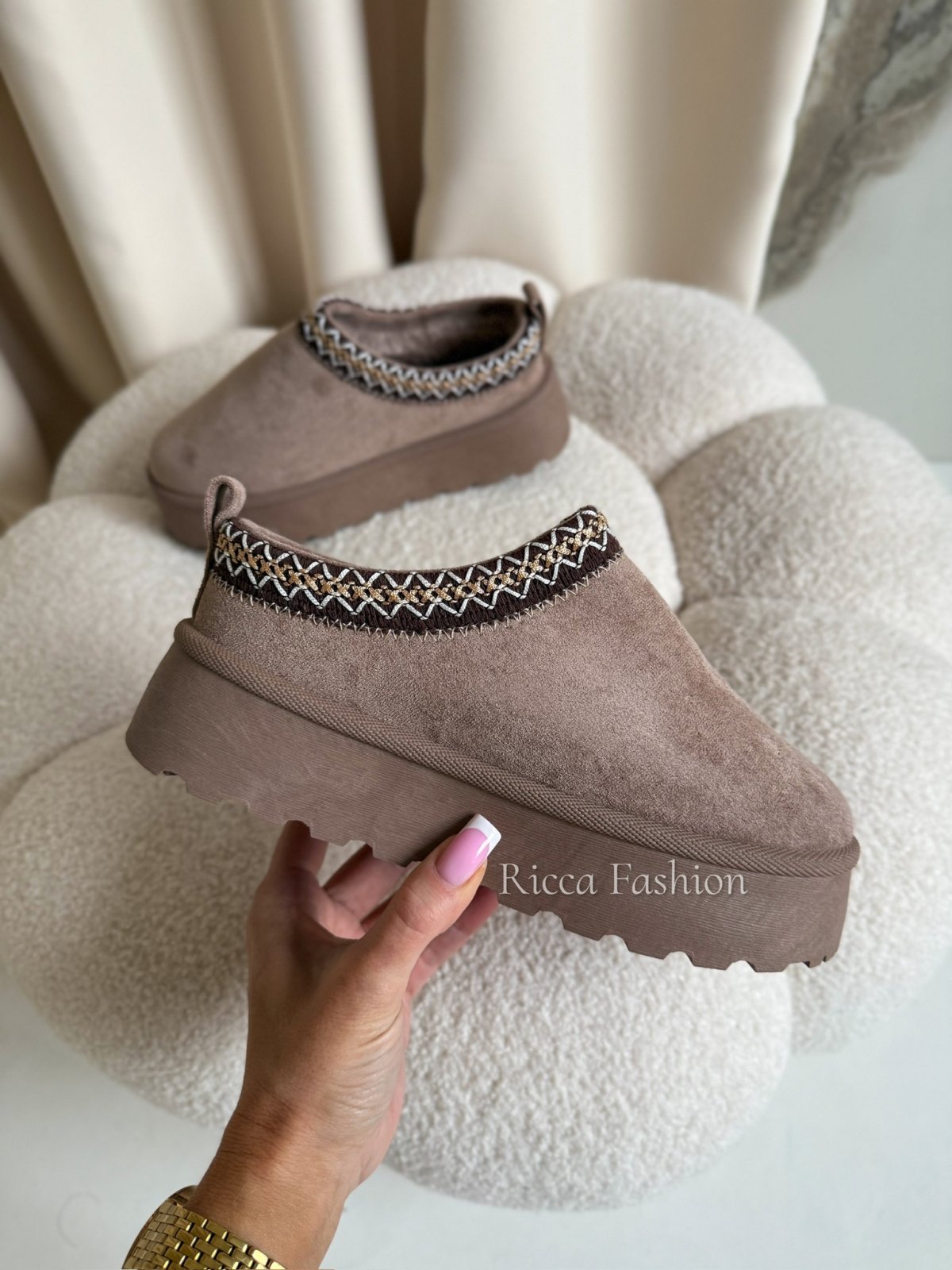 Śniegowce UGGS, fango