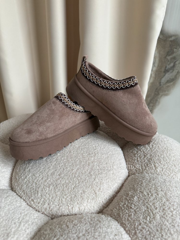 Śniegowce UGGS, fango