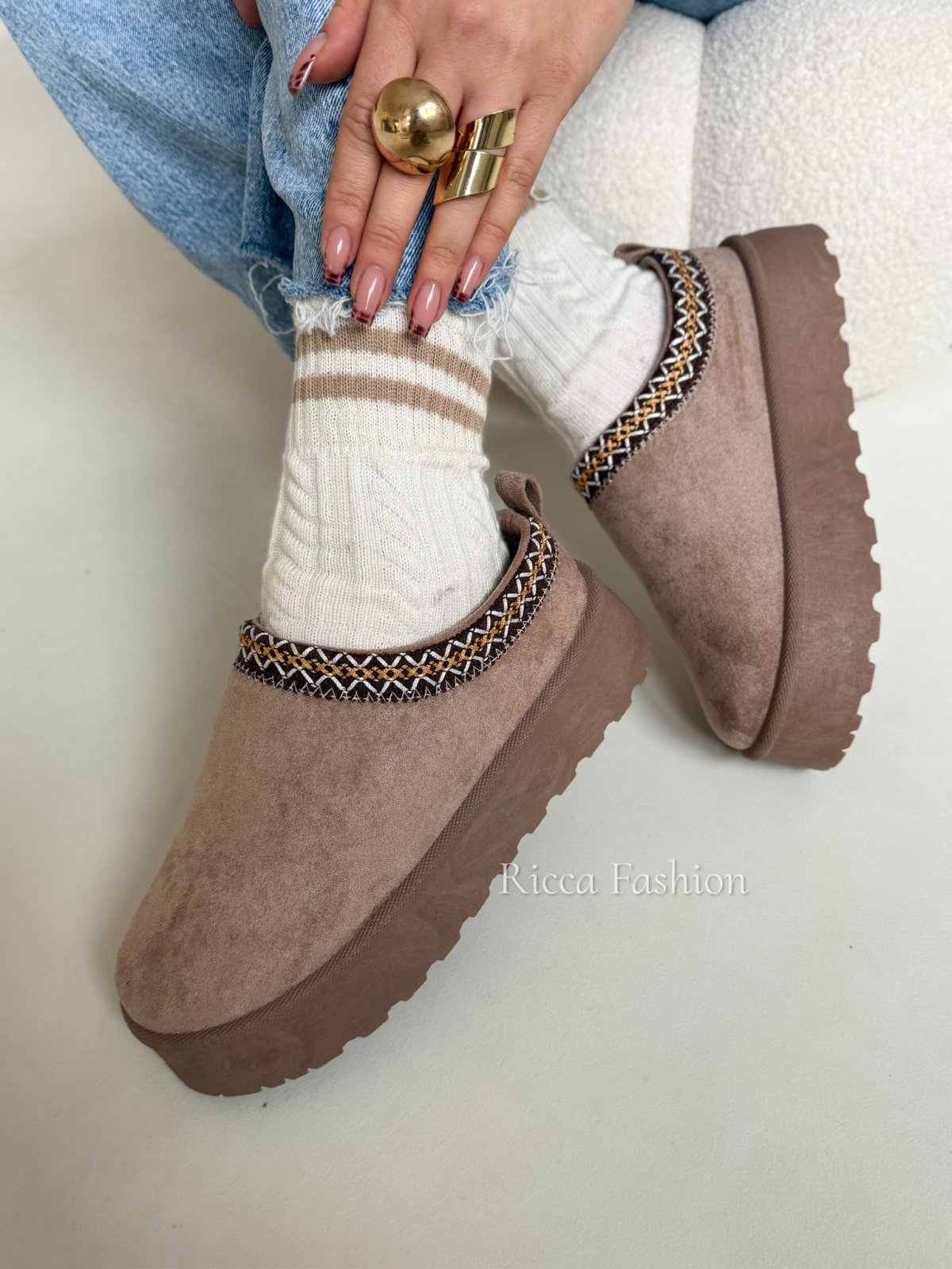 Śniegowce UGGS, fango