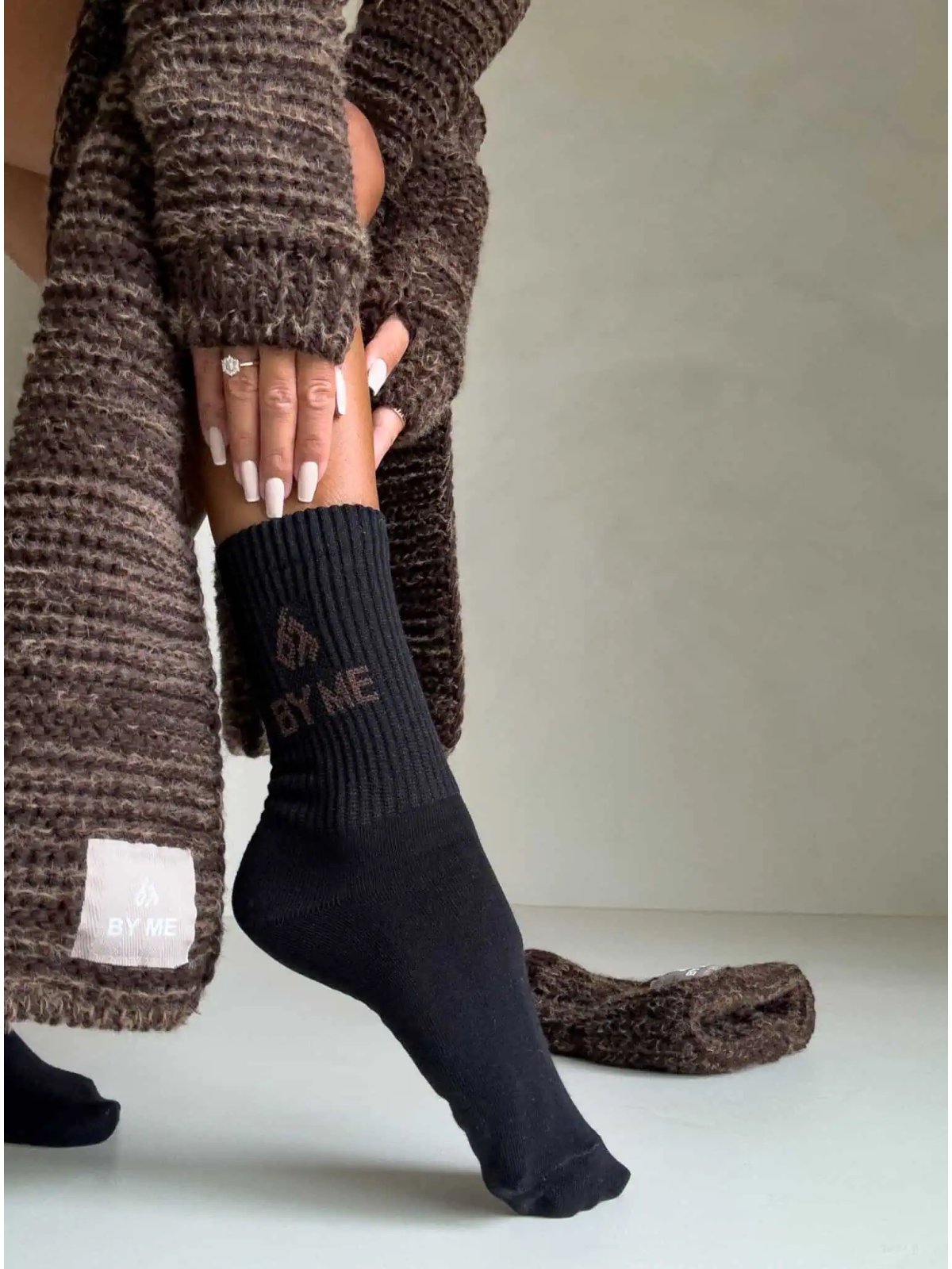 Skarpetki BYME, czarne/czekoladowe logo