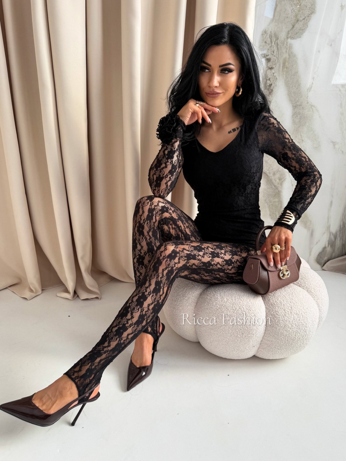 Kombinezon koronkowy GLAMOROUS, black