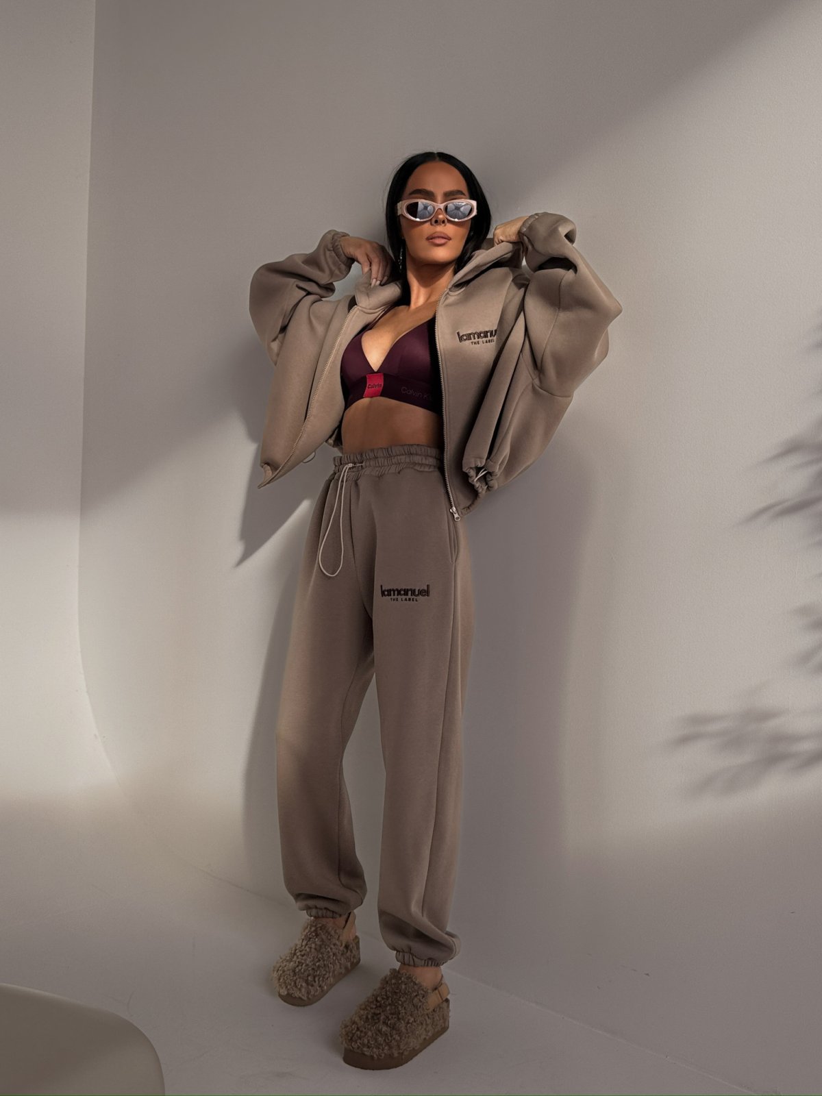 Spodnie dresowe CREAMY, beż