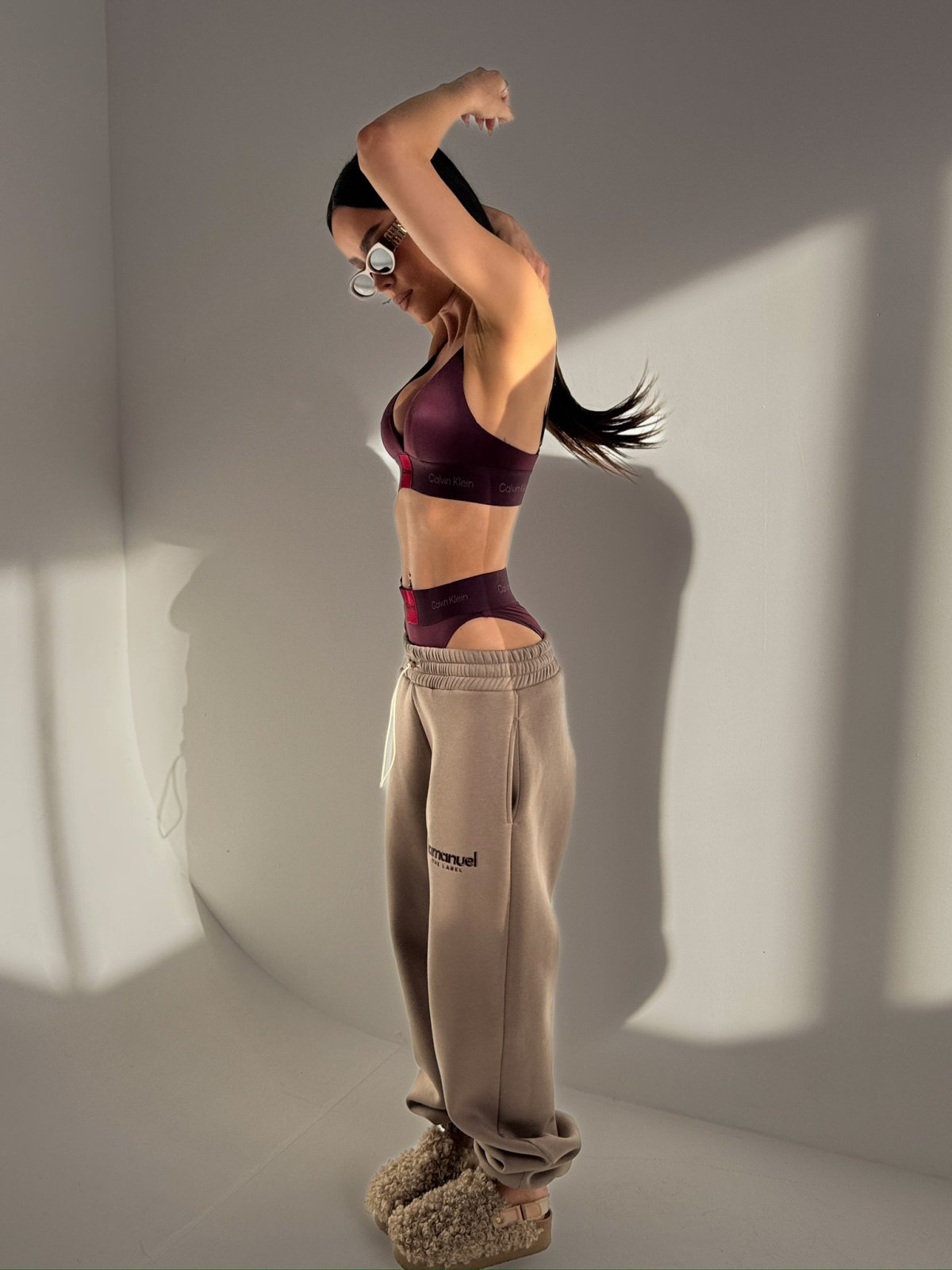 Spodnie dresowe CREAMY, beż