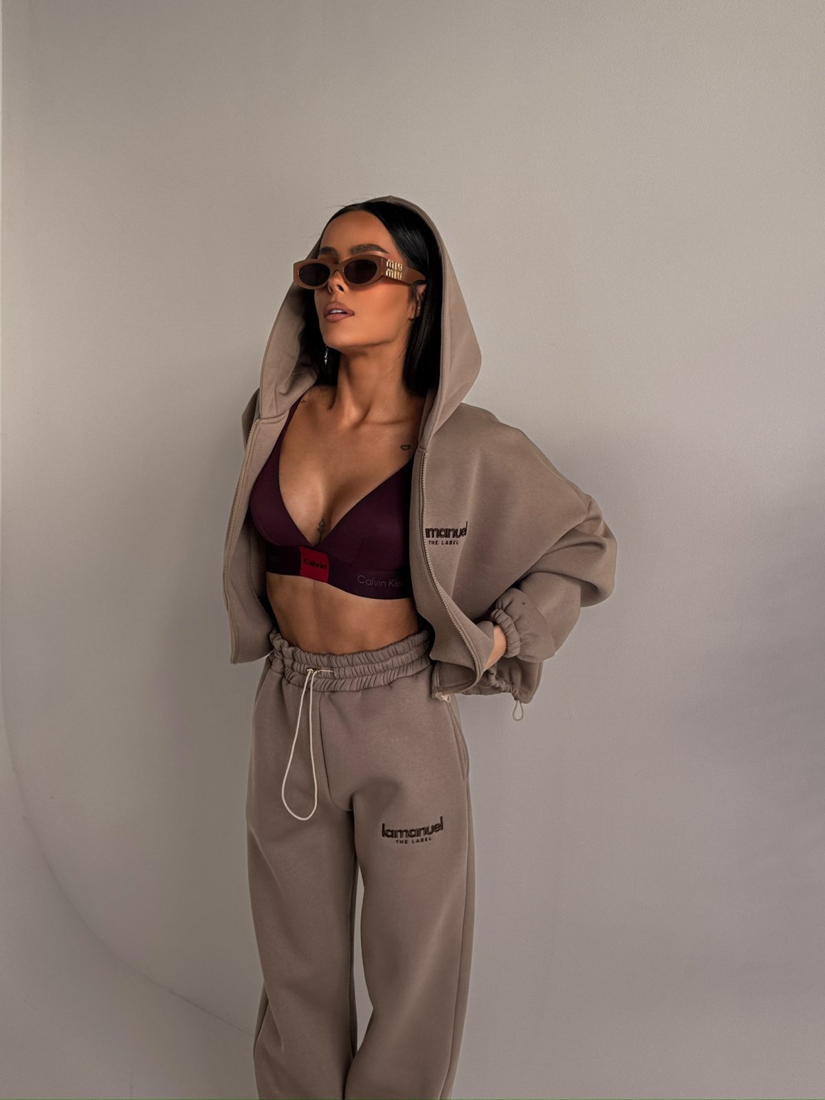 Spodnie dresowe CREAMY, beż