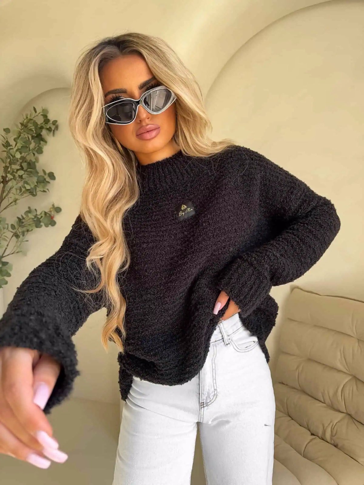 Sweter z wełną BUCLA, czarny