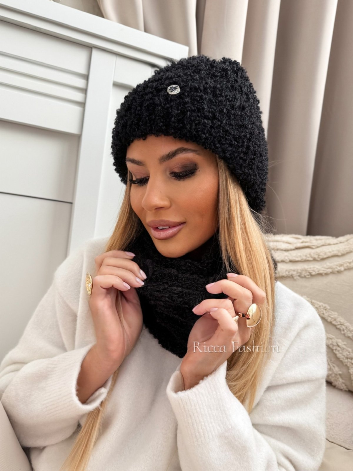 Komplet czapka+komin z wełną BUCCLE, black