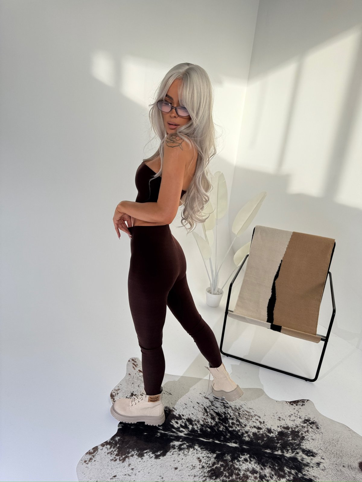 Komplet prążkowany SEPARATE, czekolada