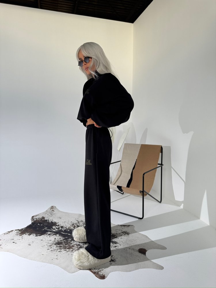 Spodnie dresowe MAGNUM, czarne