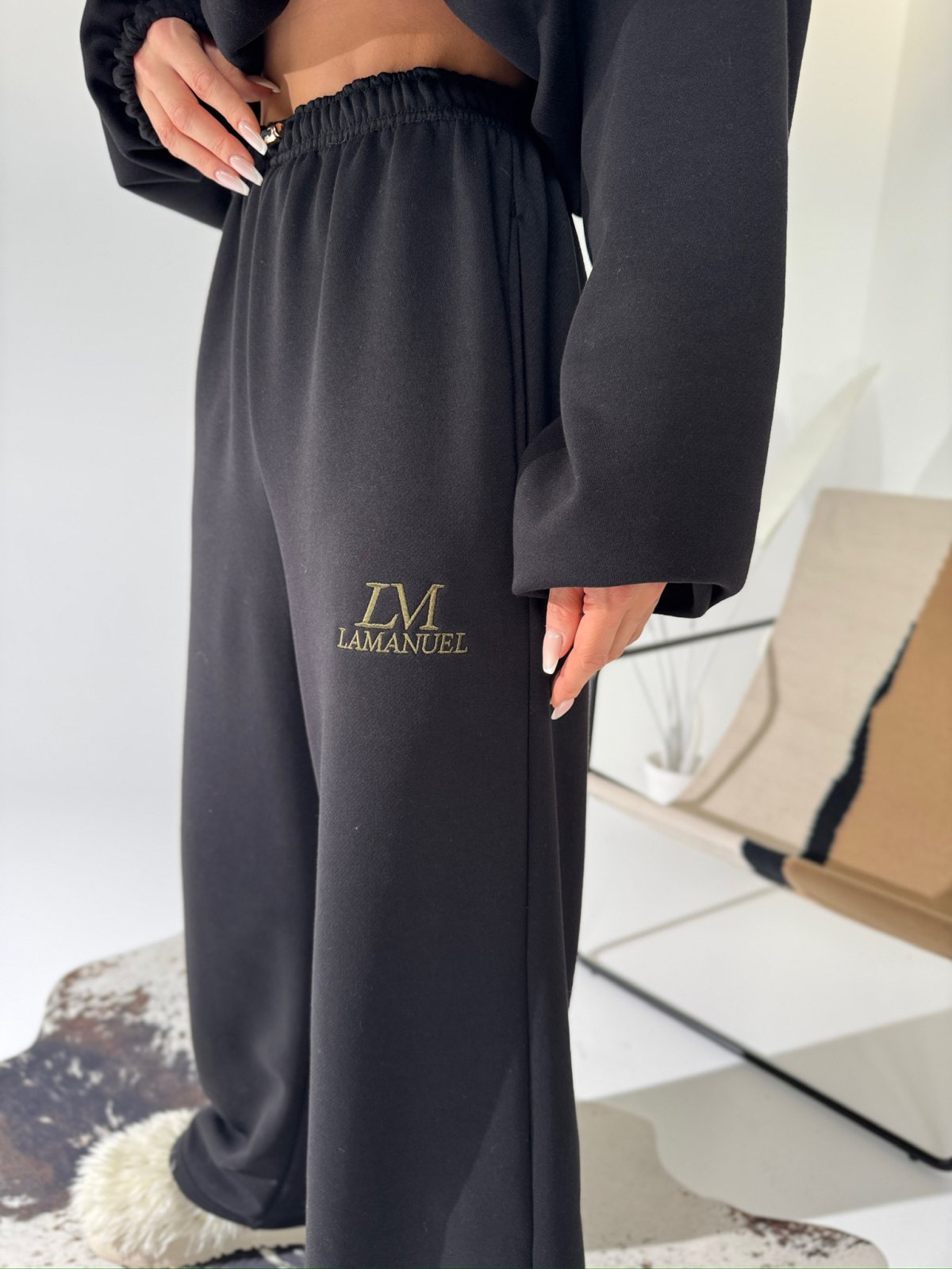 Spodnie dresowe MAGNUM, czarne