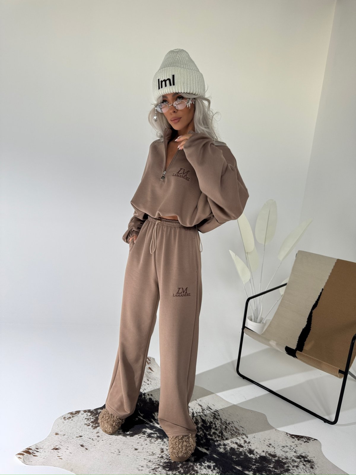 Spodnie dresowe MAGNUM, beż