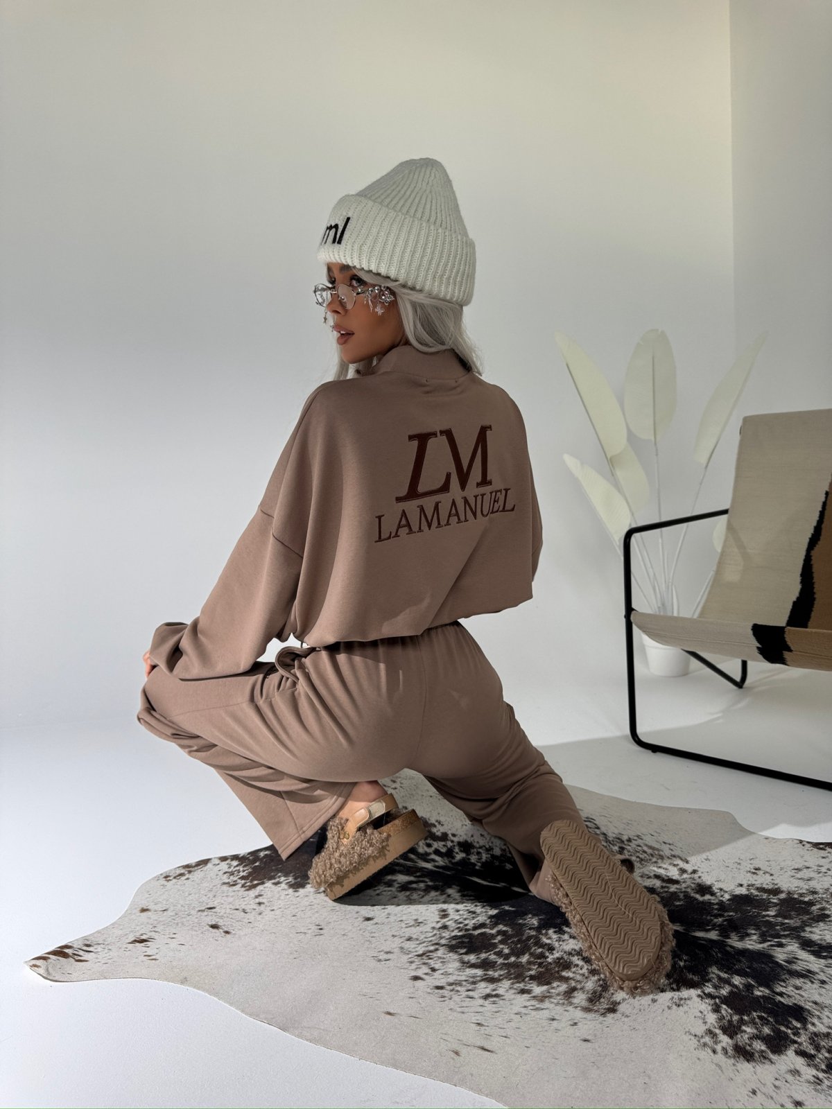 Spodnie dresowe MAGNUM, beż