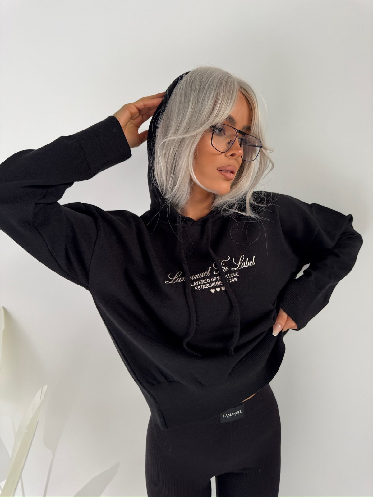 Sweter z wiskozą LOVE, czarny