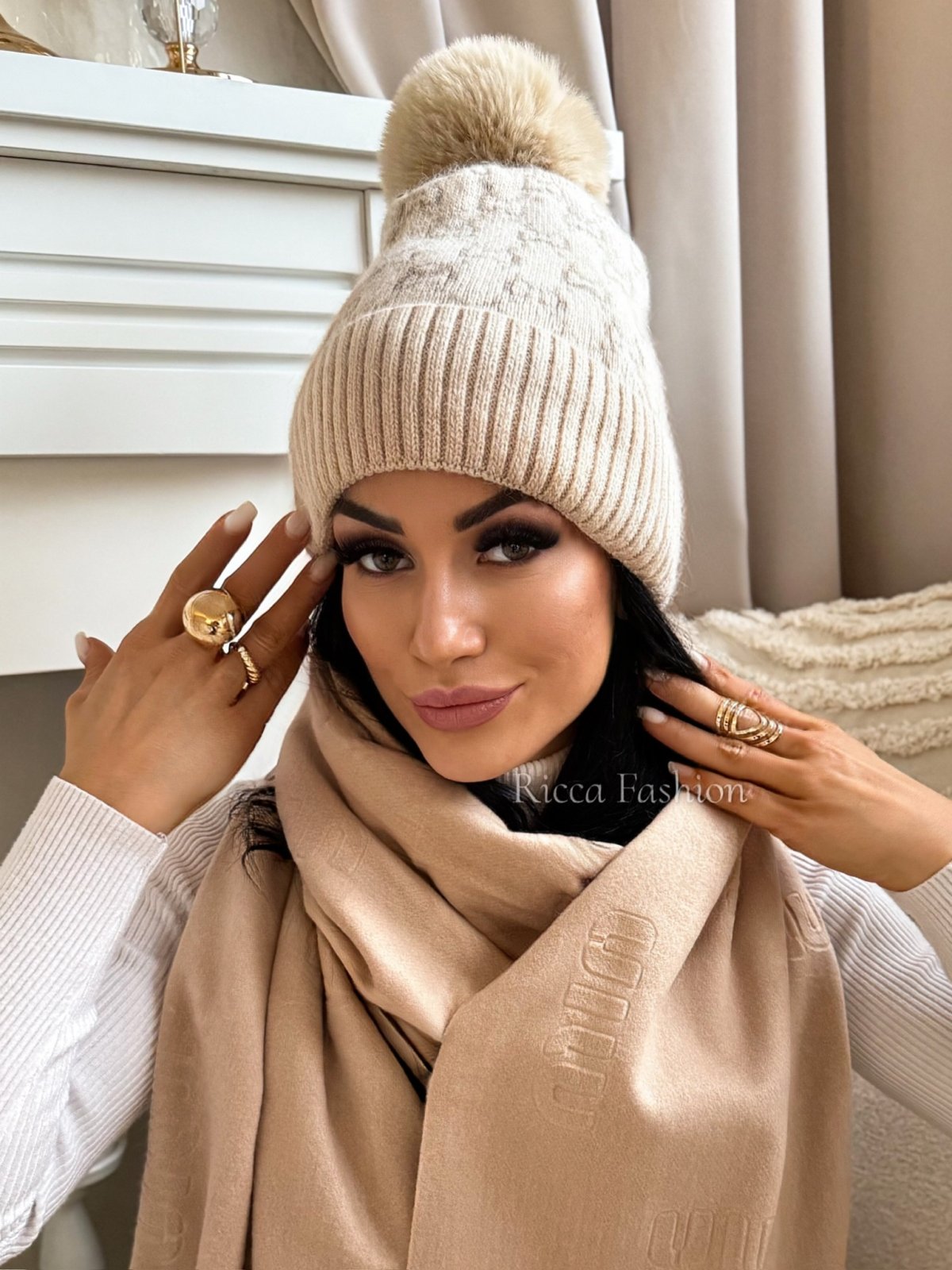 Czapka z kaszmirem CONCINE, nude