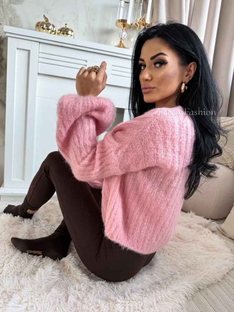 Sweterek 60% moher CALINNE, puder