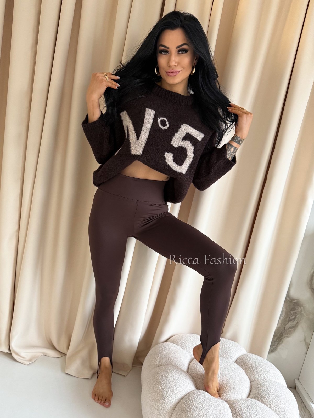 Legginsy ocieplane z zapiętkami CORIS, chocolate