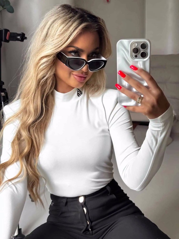 Bluzka MIRELLA logo, ecru