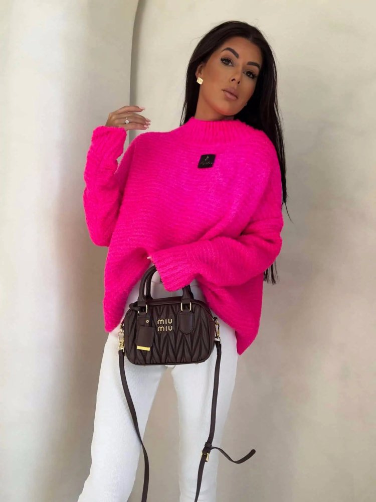 Sweter z wełną BUCLA, róż