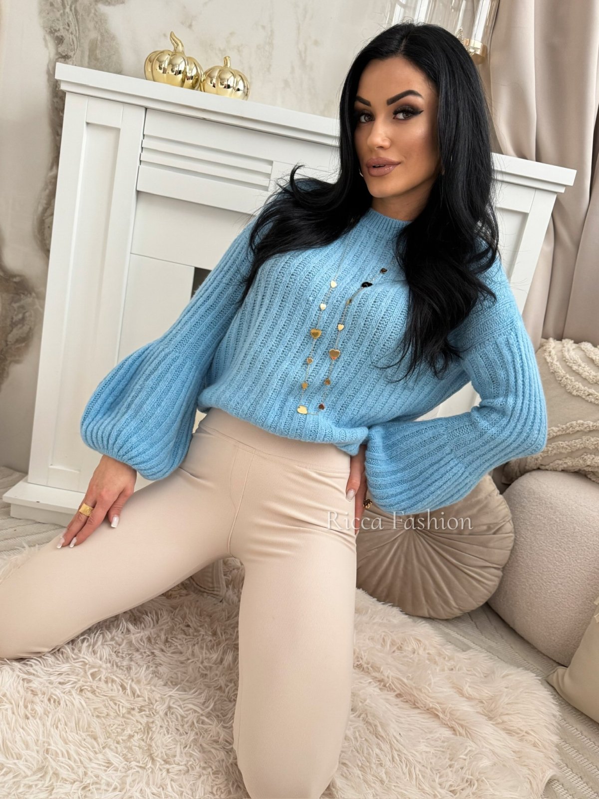 Sweterek z baby alpaką suri KYLIE, baby blue
