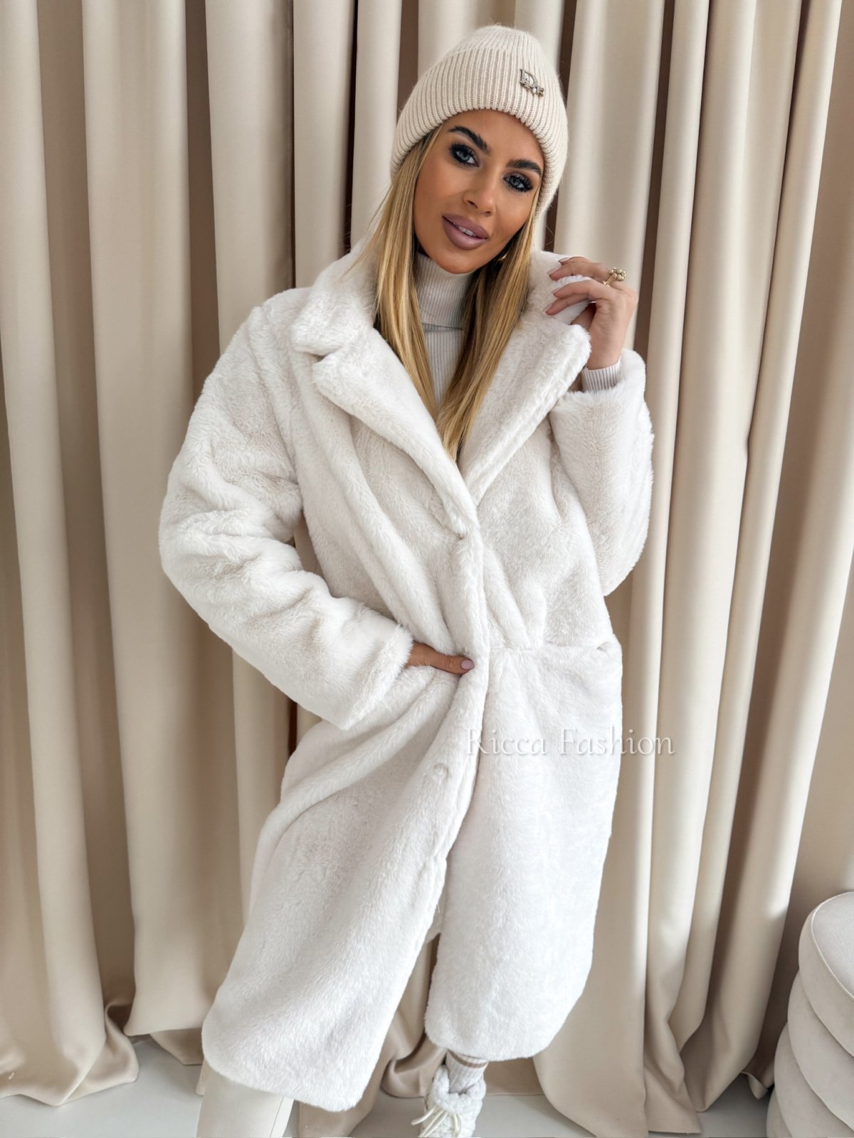 Płaszcz/futerko CELINE, ecru