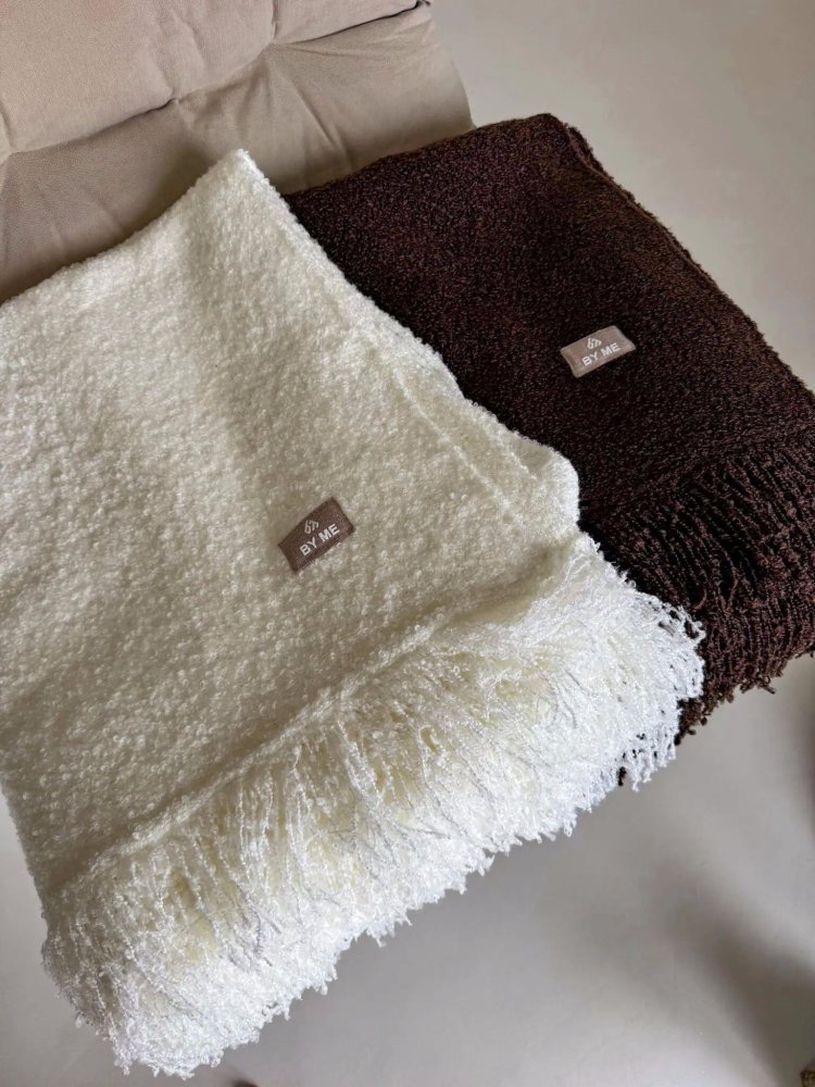 Koc z wełną BUCLA, czekolada