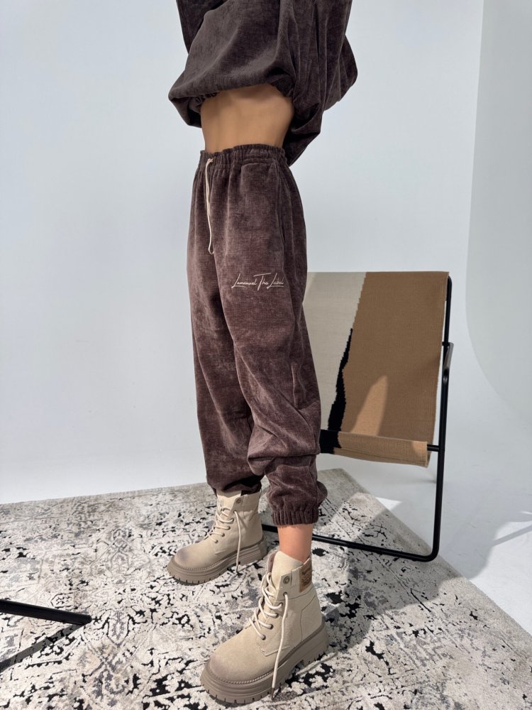 Spodnie dresowe QUEEN,...