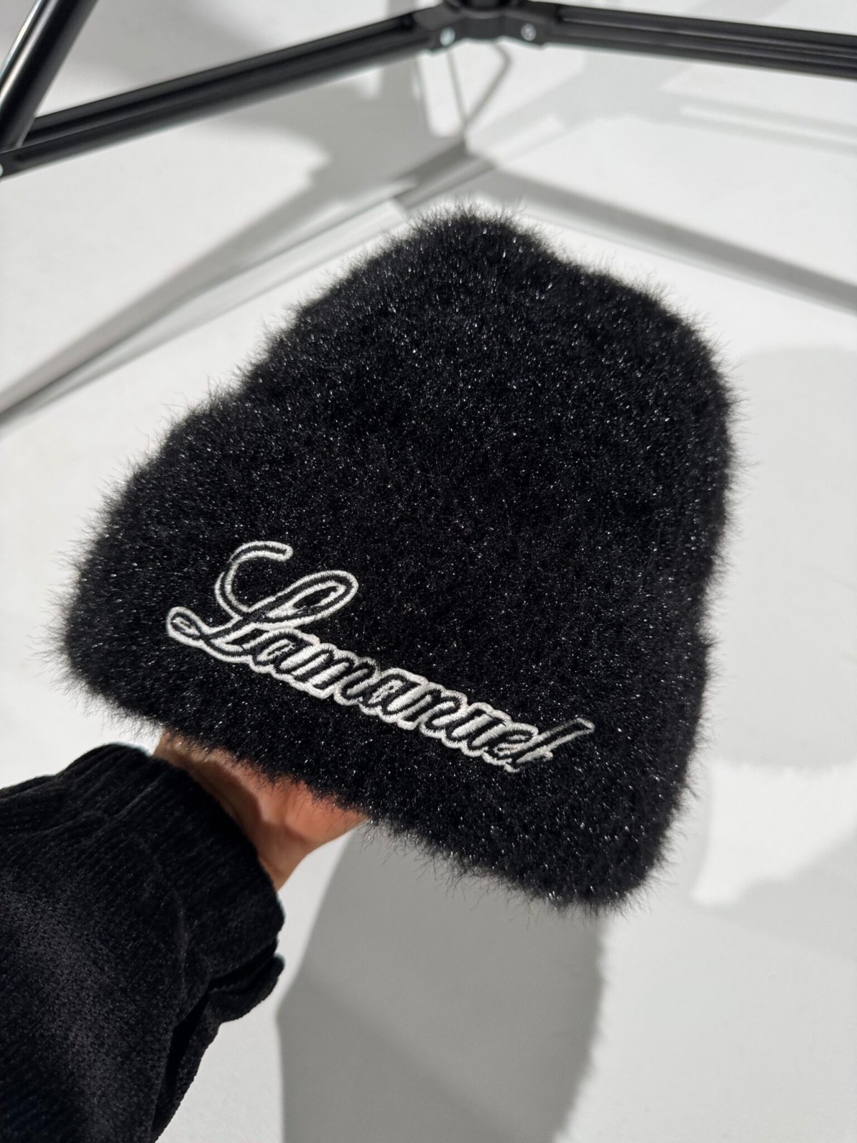 Czapka z wełną SNOWY, czarna