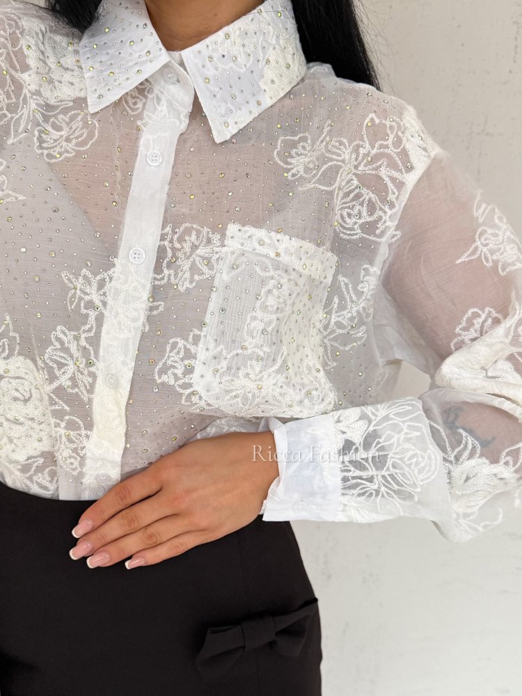 Koszula z błyszczącymi...